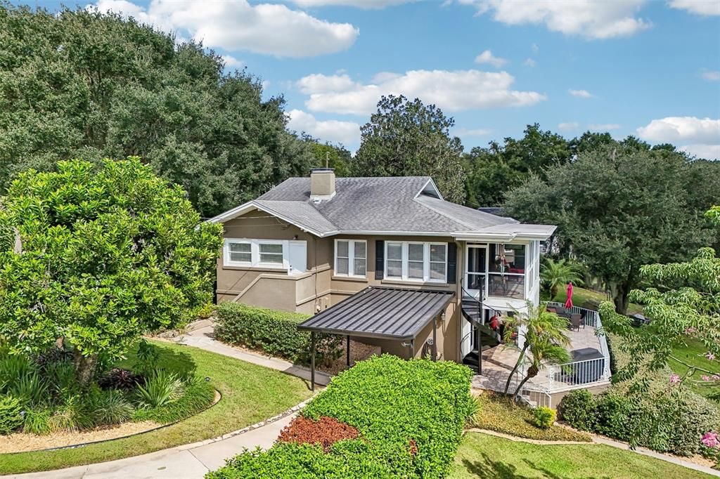 For Sale: $1,650,000 (4 beds, 3 baths, 3840 Square Feet)