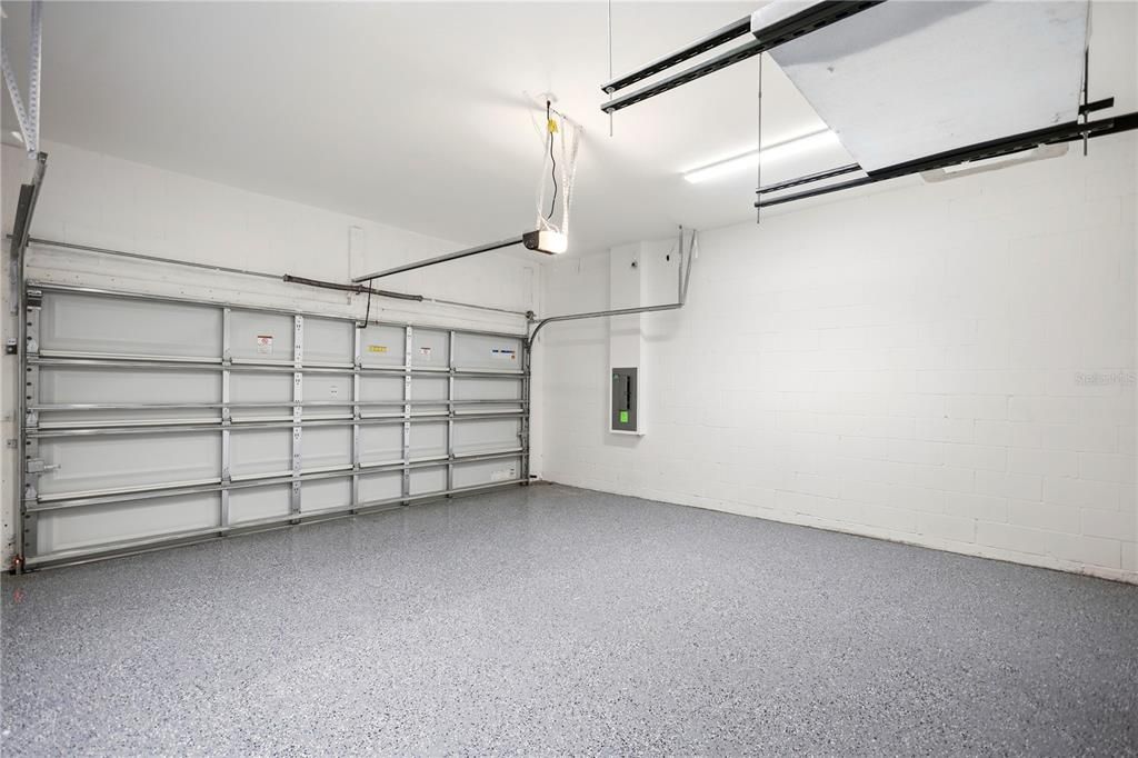 For Sale: $349,900 (3 beds, 2 baths, 1752 Square Feet)