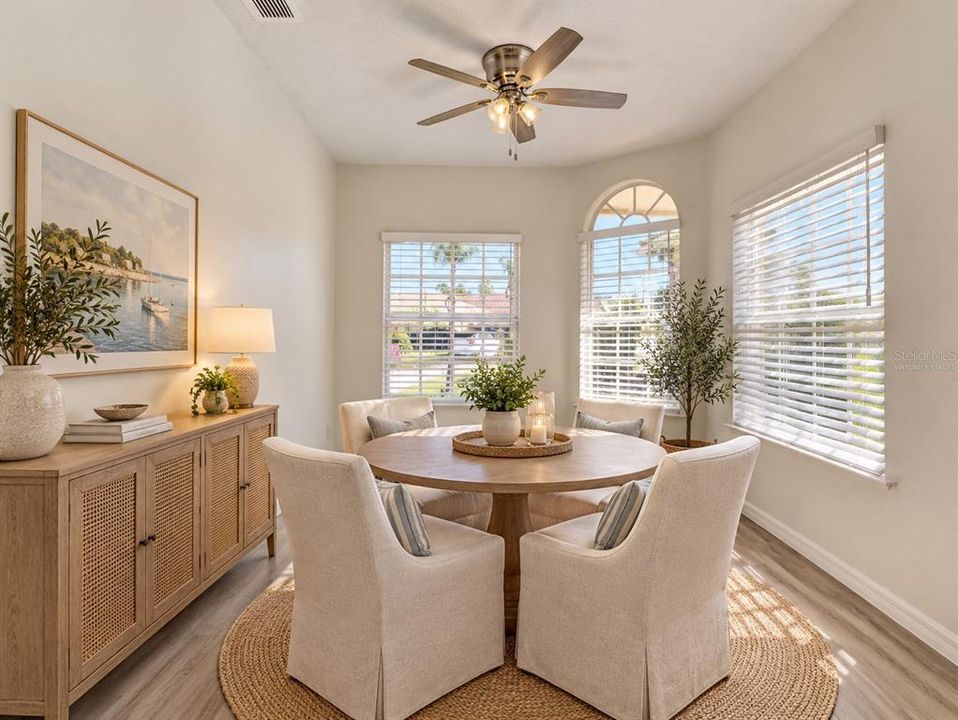 For Sale: $347,000 (2 beds, 2 baths, 1771 Square Feet)
