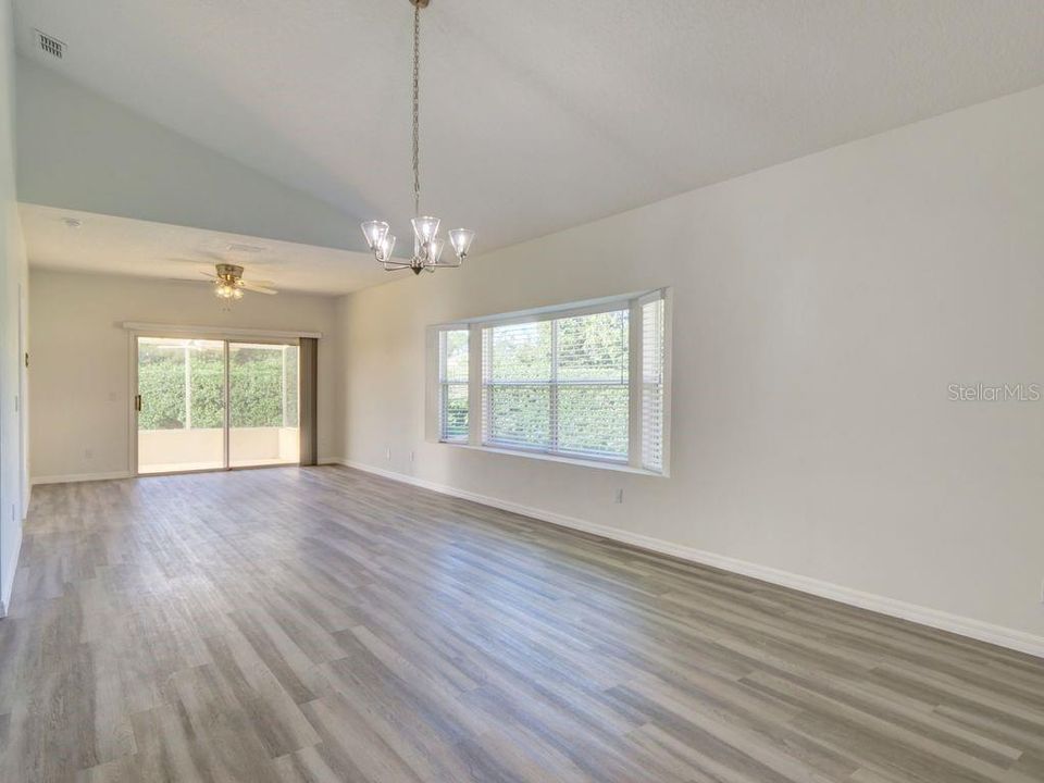 For Sale: $347,000 (2 beds, 2 baths, 1771 Square Feet)