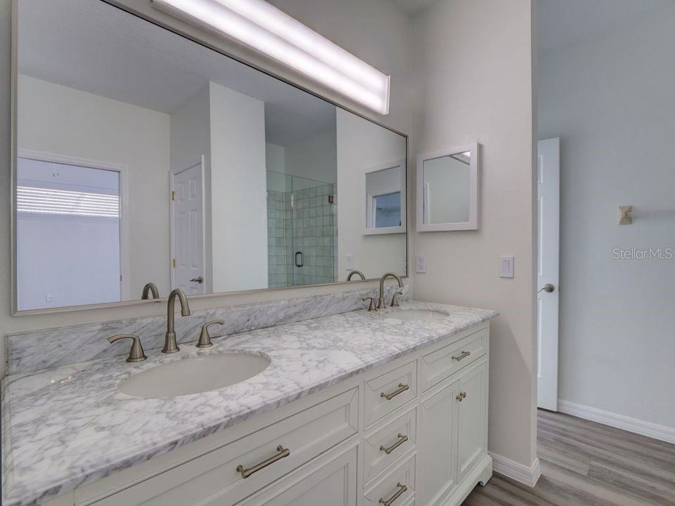 For Sale: $347,000 (2 beds, 2 baths, 1771 Square Feet)