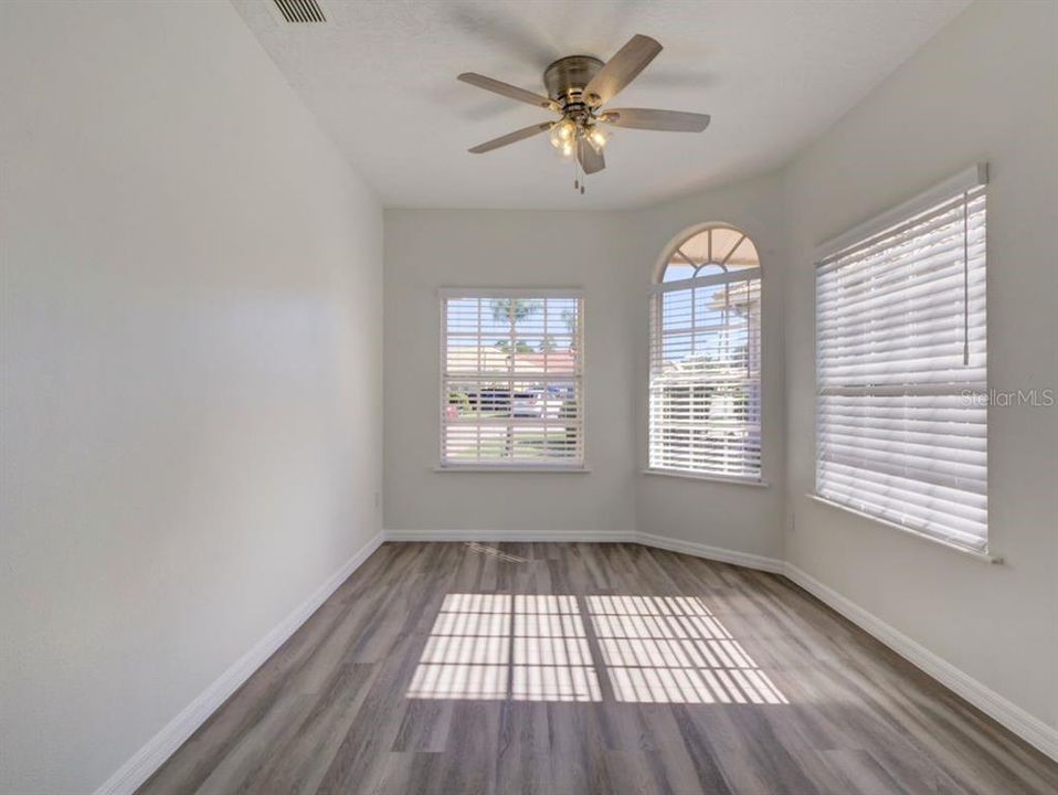For Sale: $347,000 (2 beds, 2 baths, 1771 Square Feet)