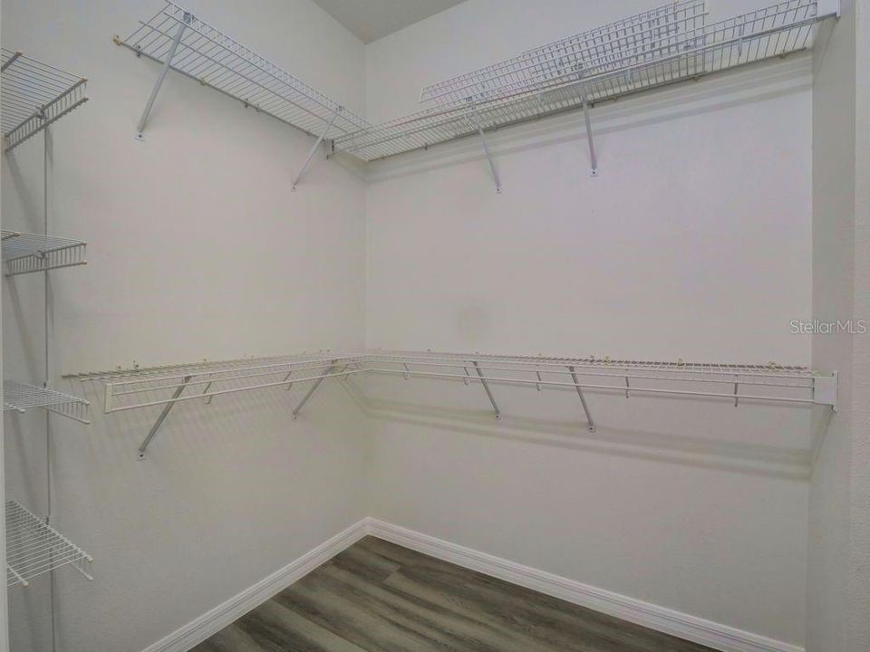 For Sale: $347,000 (2 beds, 2 baths, 1771 Square Feet)