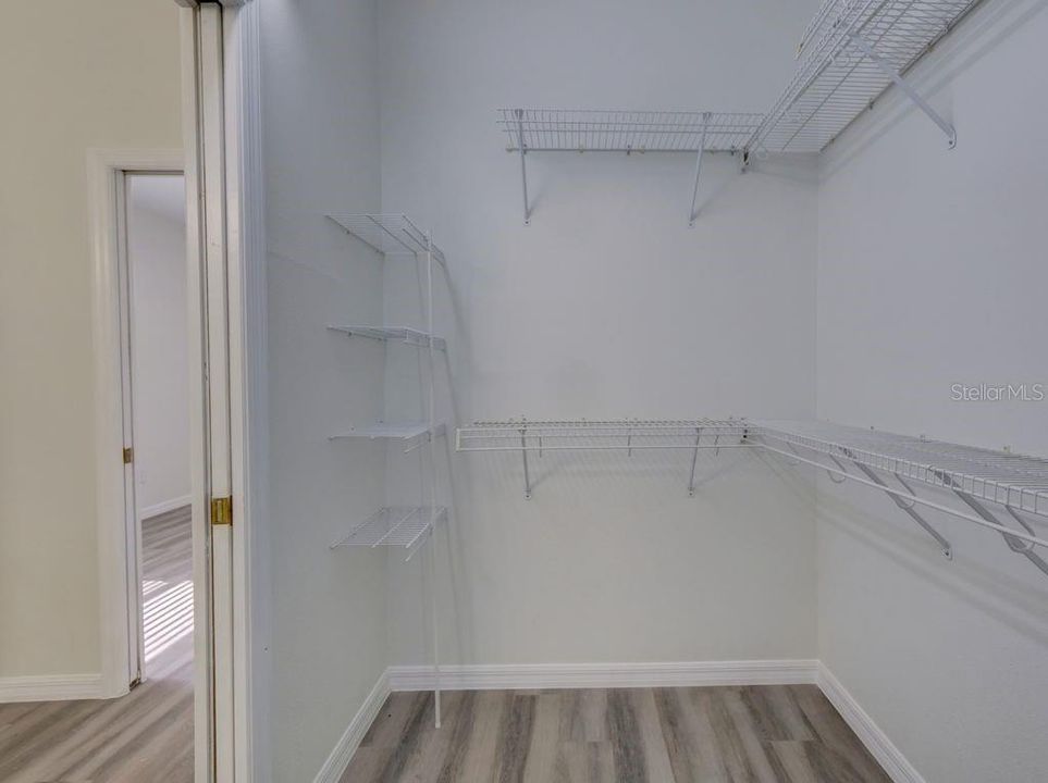 For Sale: $347,000 (2 beds, 2 baths, 1771 Square Feet)