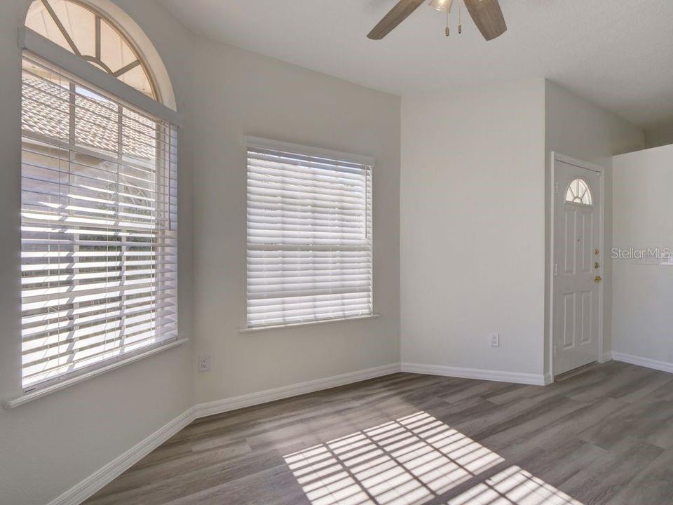 For Sale: $347,000 (2 beds, 2 baths, 1771 Square Feet)