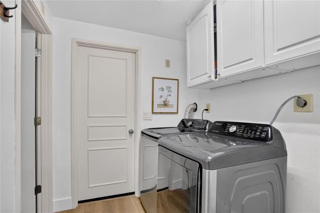 На продажу: $540,000 (4 спален, 2 ванн, 2470 Квадратных фут)