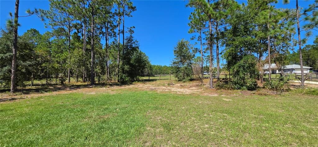 For Sale: $499,900 (5 beds, 2 baths, 1892 Square Feet)