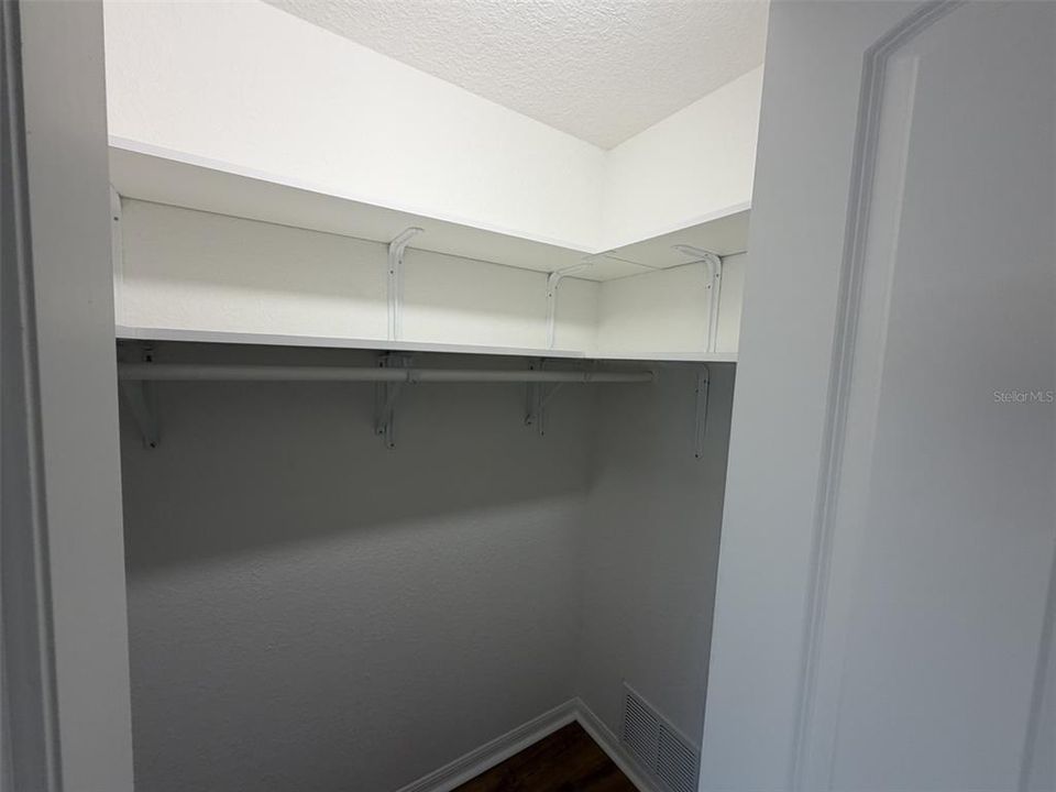 For Sale: $465,000 (3 beds, 2 baths, 1301 Square Feet)