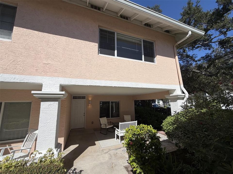 For Sale: $465,000 (3 beds, 2 baths, 1301 Square Feet)