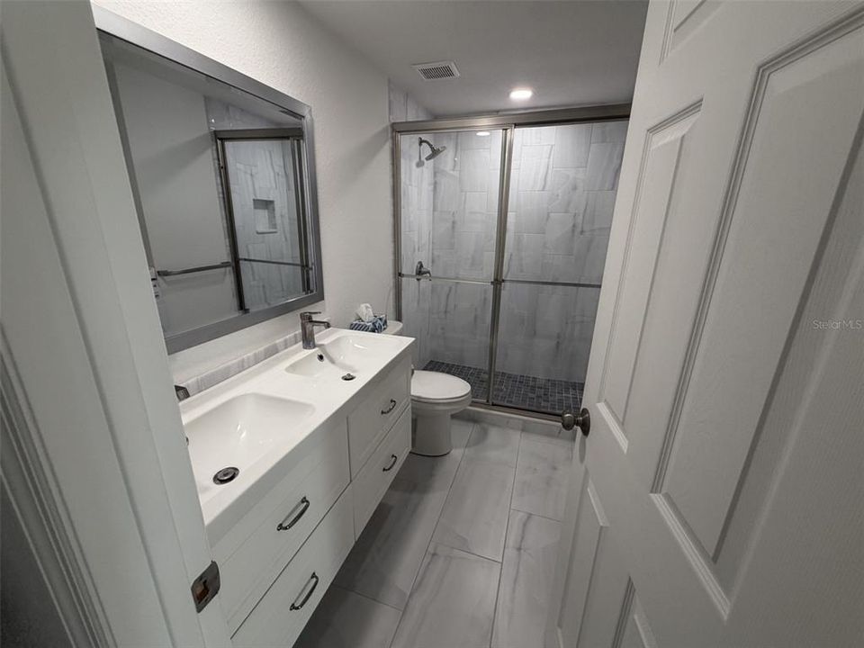 For Sale: $465,000 (3 beds, 2 baths, 1301 Square Feet)
