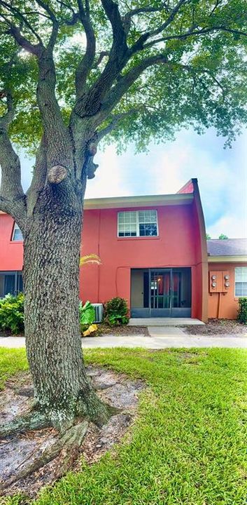 For Sale: $220,000 (2 beds, 1 baths, 1281 Square Feet)