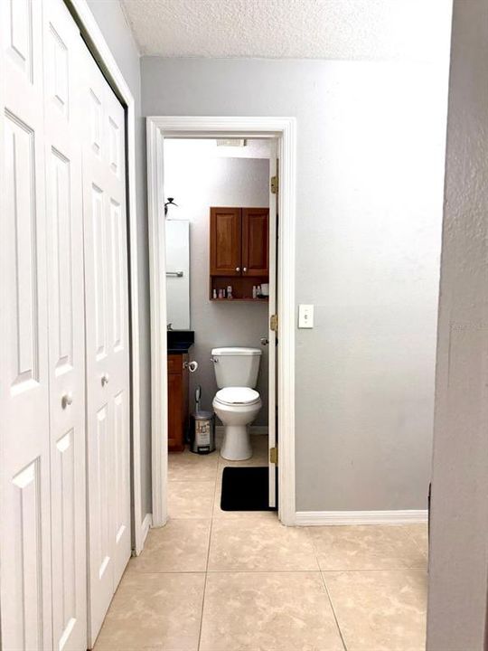 For Sale: $220,000 (2 beds, 1 baths, 1281 Square Feet)