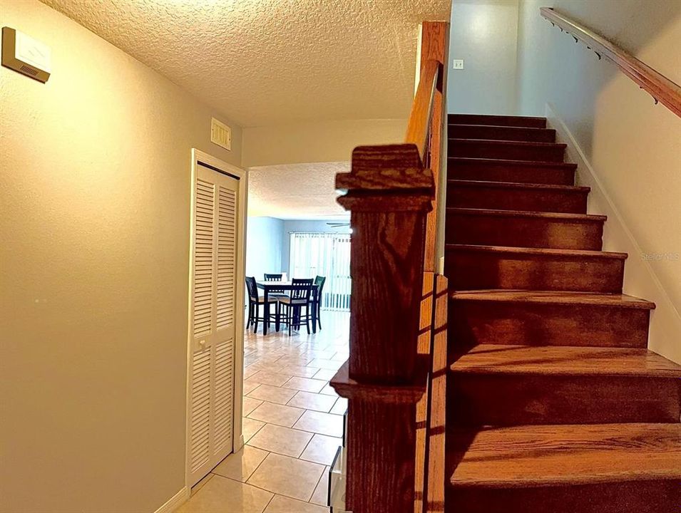 For Sale: $220,000 (2 beds, 1 baths, 1281 Square Feet)