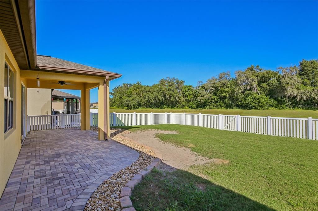 For Sale: $299,900 (3 beds, 2 baths, 1443 Square Feet)
