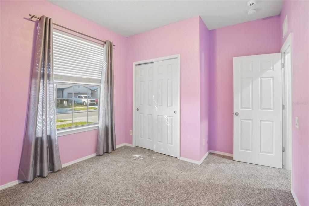 For Sale: $299,900 (3 beds, 2 baths, 1443 Square Feet)