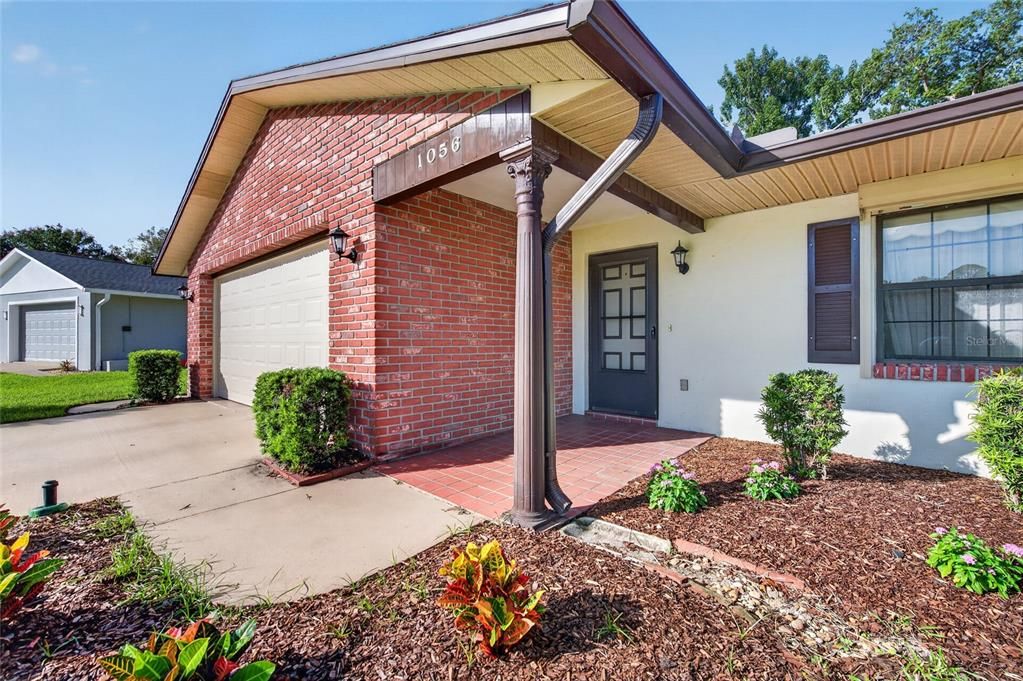 For Sale: $299,900 (3 beds, 2 baths, 1724 Square Feet)