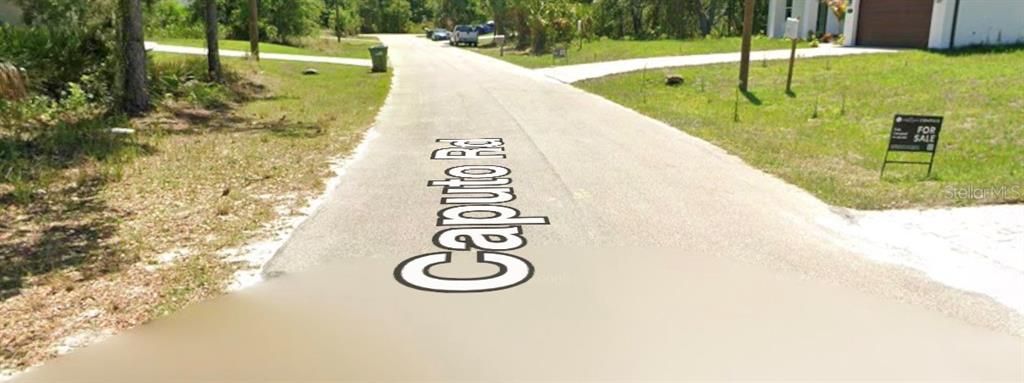 На продажу: $17,500 (0.24 acres)