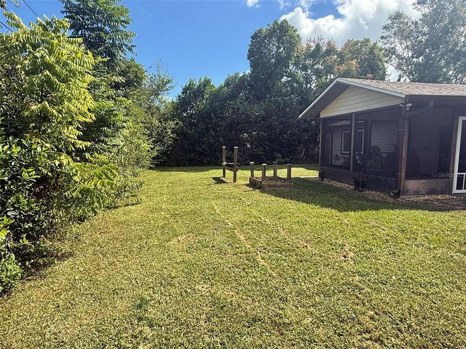 For Sale: $259,900 (2 beds, 2 baths, 910 Square Feet)