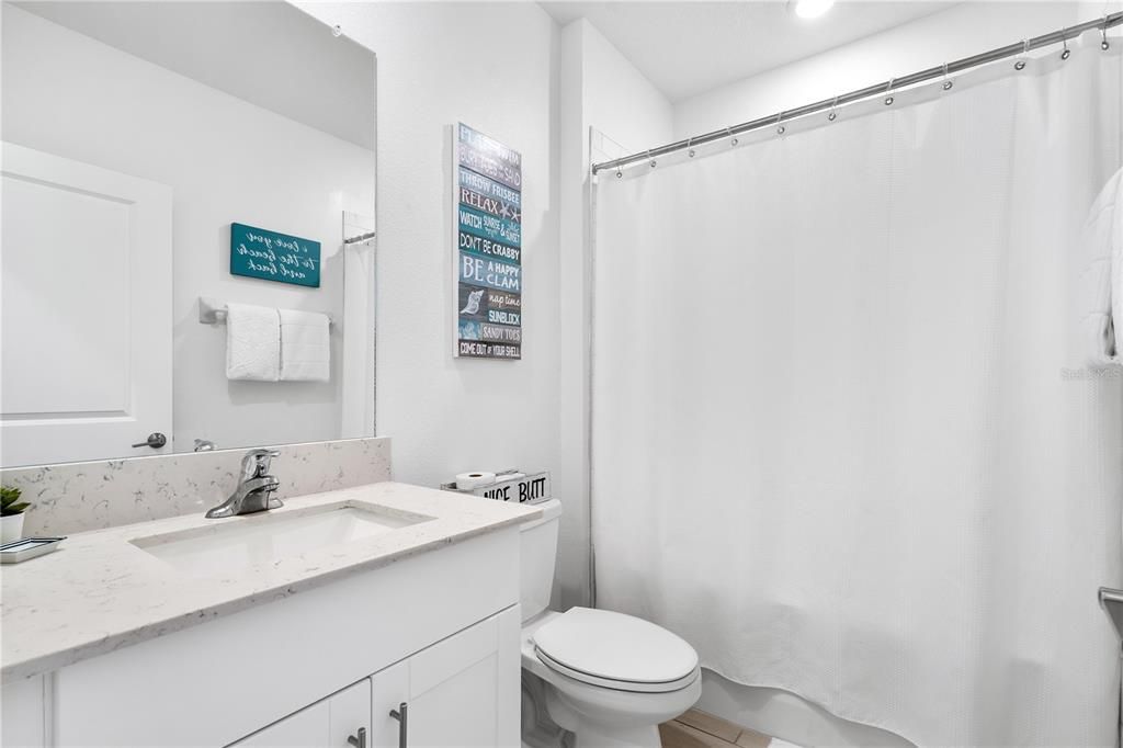 For Sale: $574,999 (6 beds, 3 baths, 3362 Square Feet)