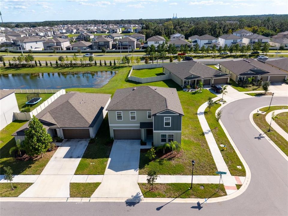 For Sale: $574,999 (6 beds, 3 baths, 3362 Square Feet)