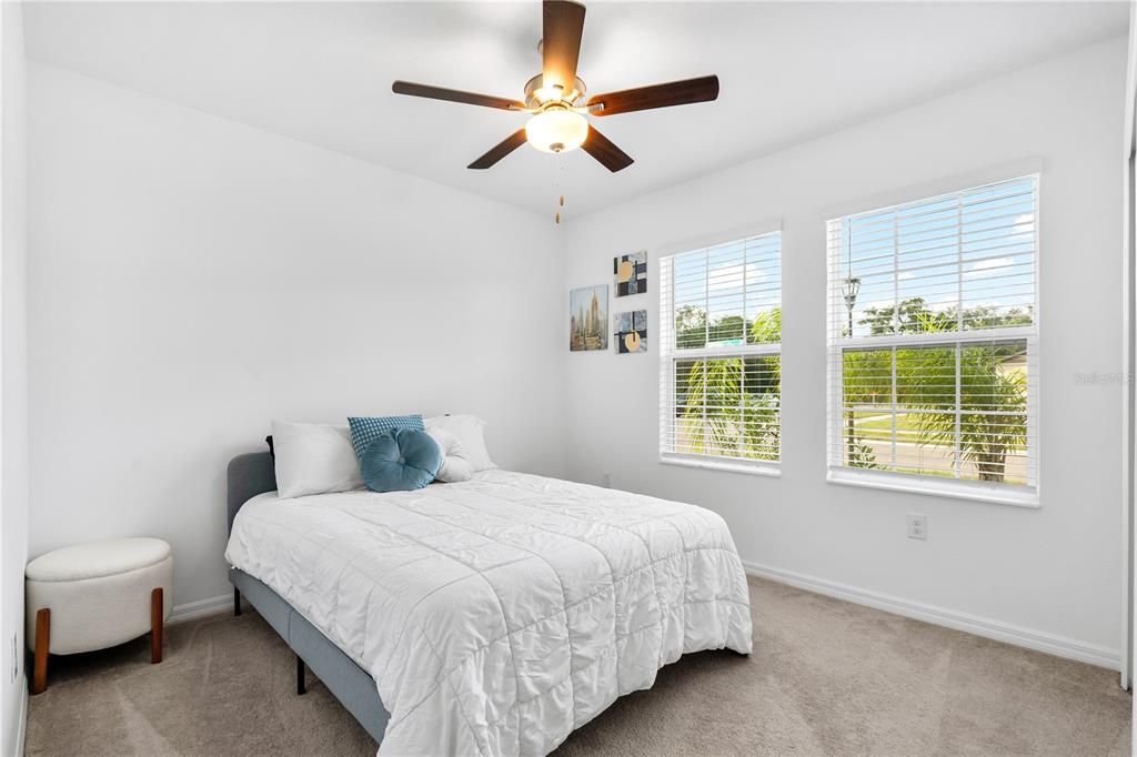For Sale: $574,999 (6 beds, 3 baths, 3362 Square Feet)