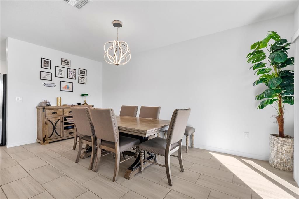 For Sale: $574,999 (6 beds, 3 baths, 3362 Square Feet)