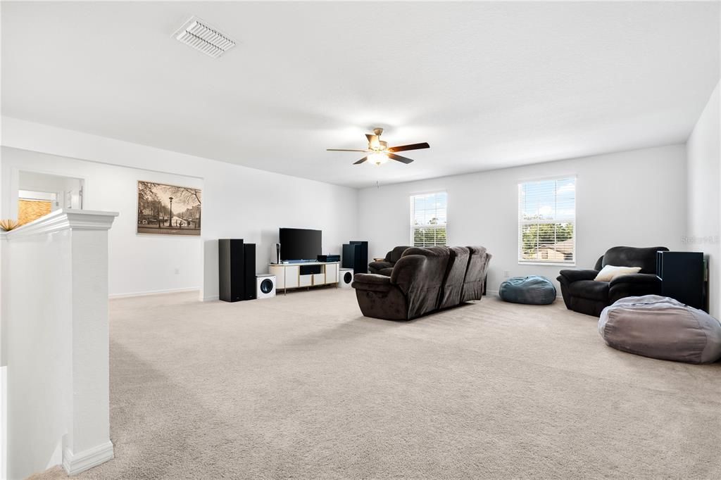 For Sale: $574,999 (6 beds, 3 baths, 3362 Square Feet)
