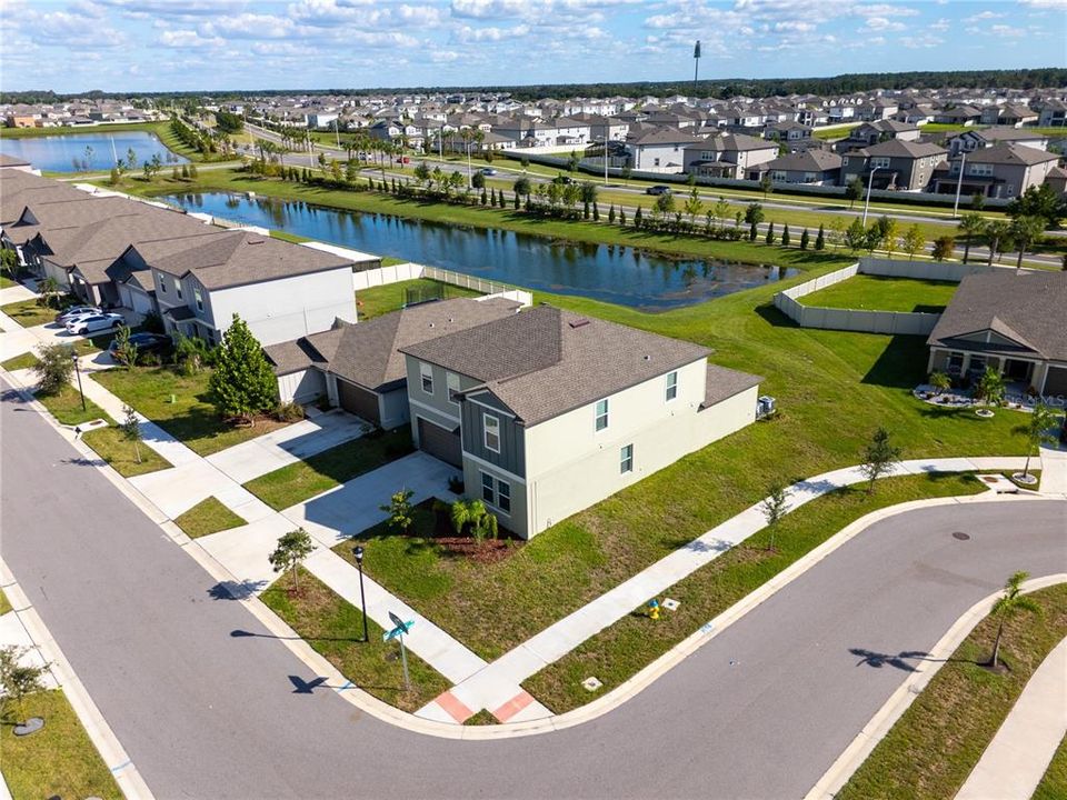 For Sale: $574,999 (6 beds, 3 baths, 3362 Square Feet)