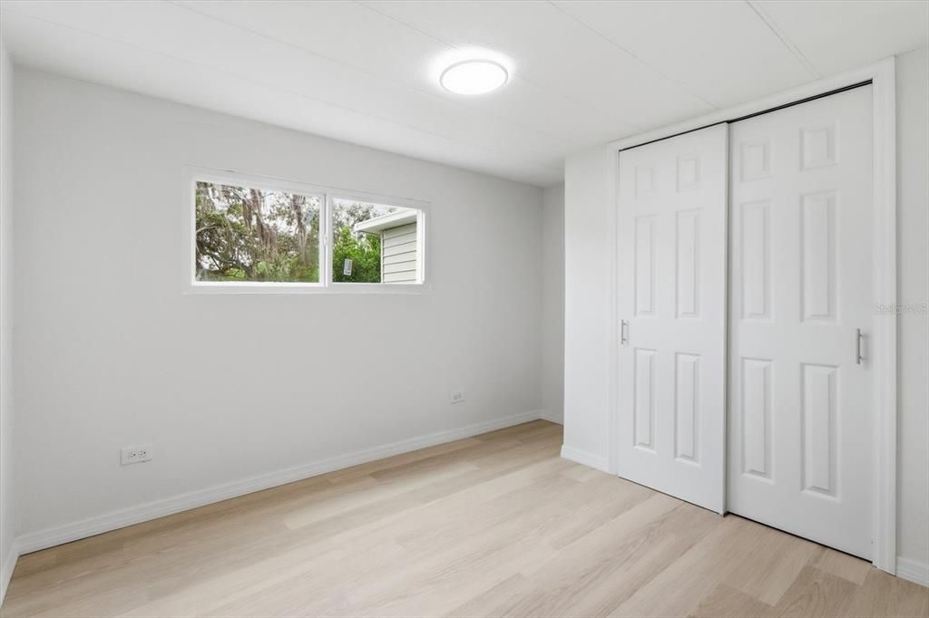 For Sale: $149,000 (2 beds, 1 baths, 744 Square Feet)