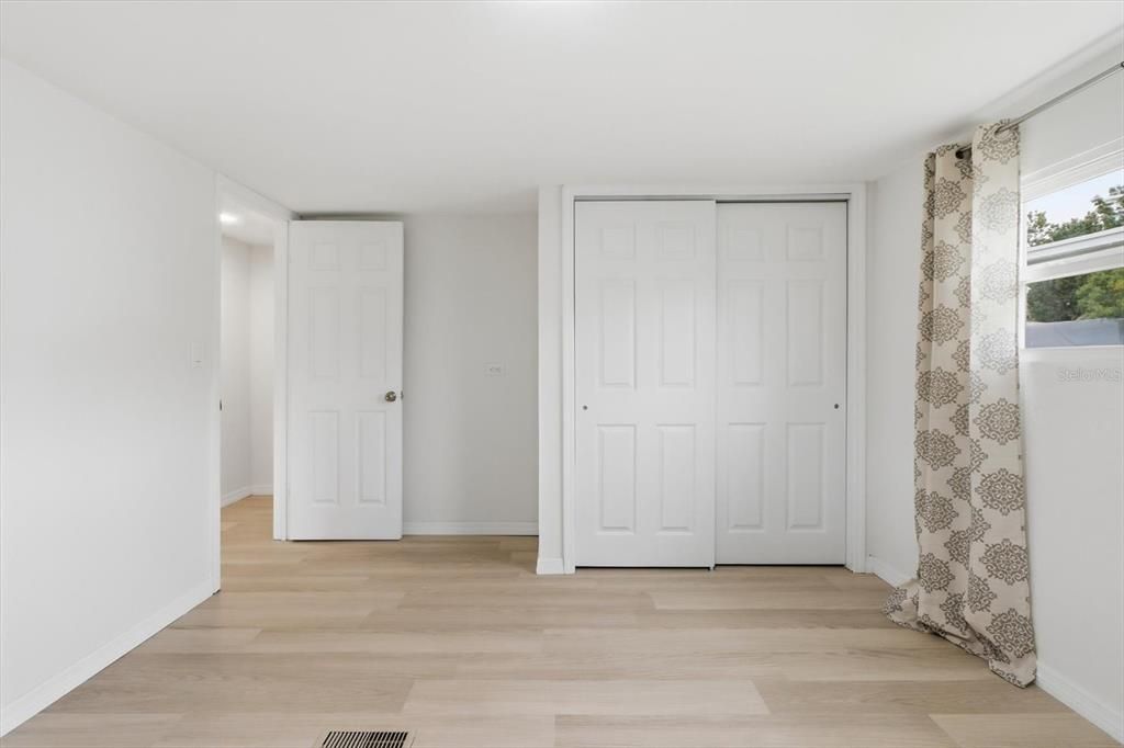 For Sale: $149,000 (2 beds, 1 baths, 744 Square Feet)