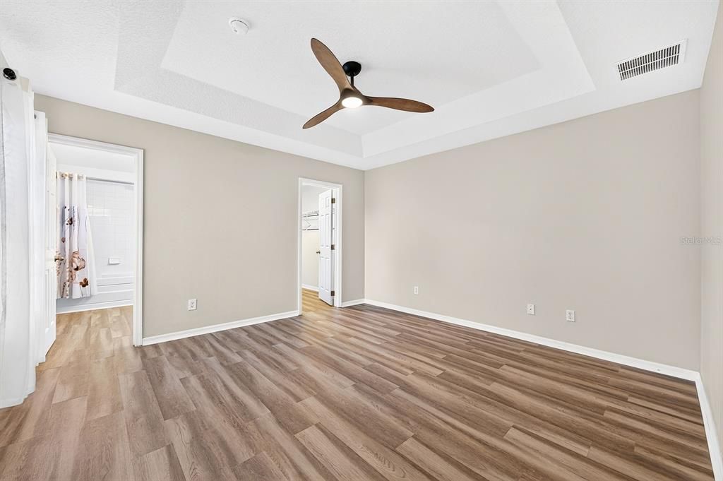 На продажу: $425,000 (4 спален, 3 ванн, 1806 Квадратных фут)