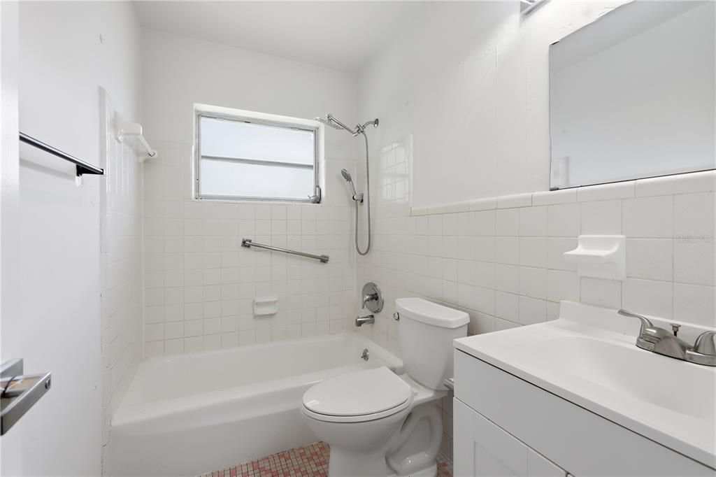 En Venta: $225,000 (3 camas, 1 baños, 1161 Pies cuadrados)