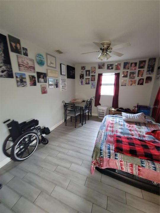 На продажу: $349,000 (4 спален, 2 ванн, 1787 Квадратных фут)