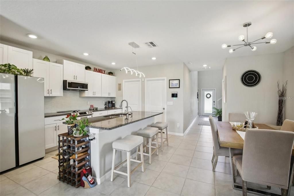 For Sale: $369,999 (5 beds, 2 baths, 2389 Square Feet)