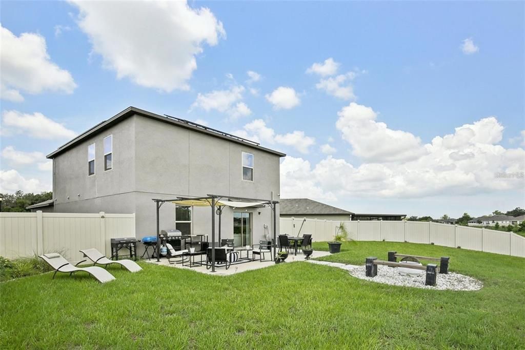 For Sale: $369,999 (5 beds, 2 baths, 2389 Square Feet)