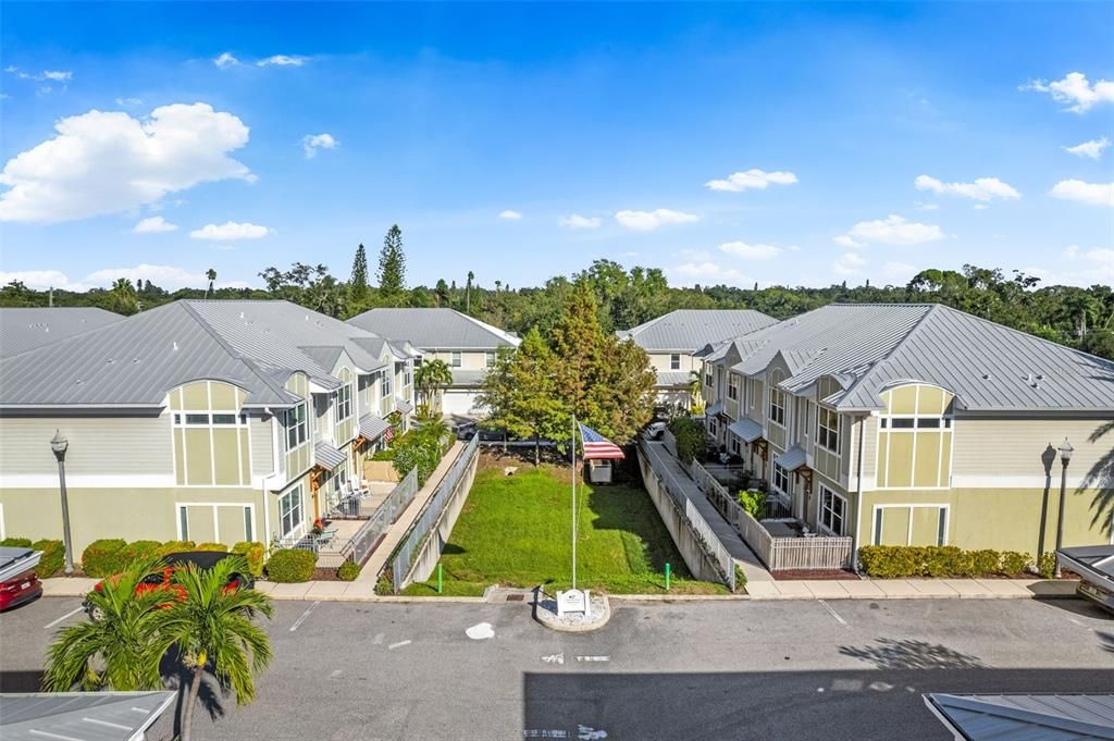 На продажу: $358,900 (3 спален, 2 ванн, 1402 Квадратных фут)