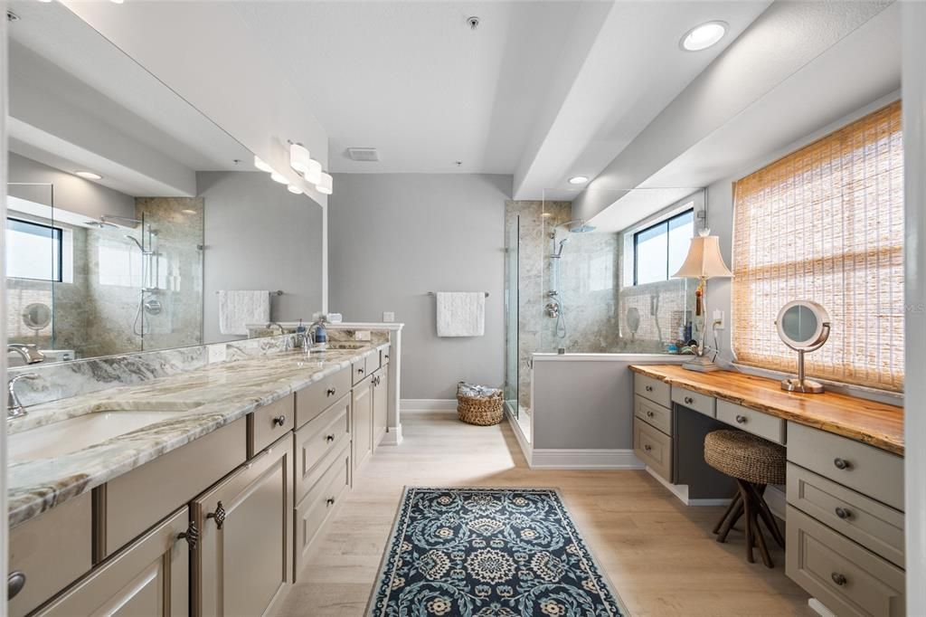 For Sale: $1,088,800 (3 beds, 2 baths, 2473 Square Feet)