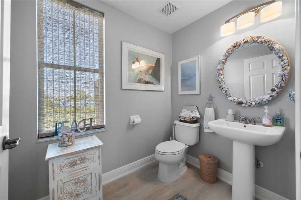 For Sale: $1,088,800 (3 beds, 2 baths, 2473 Square Feet)