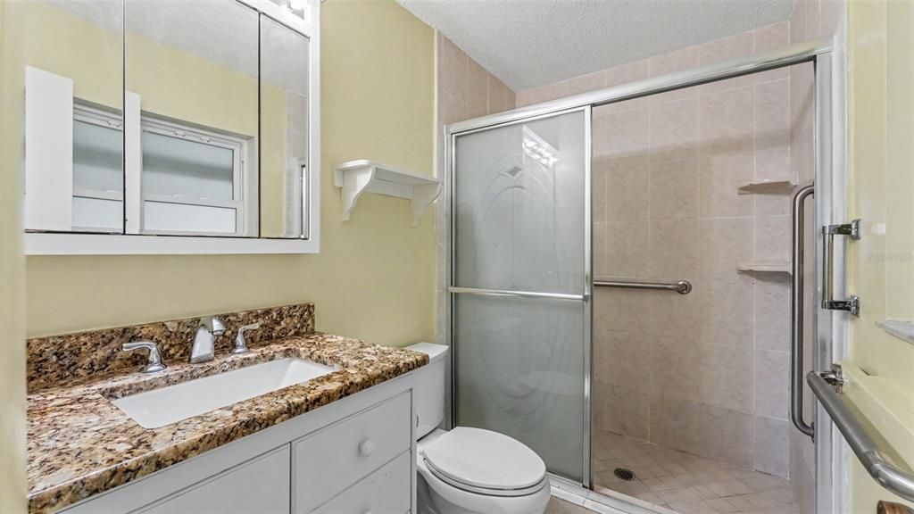 For Sale: $335,000 (3 beds, 2 baths, 1464 Square Feet)