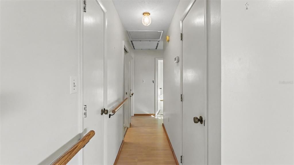 For Sale: $335,000 (3 beds, 2 baths, 1464 Square Feet)
