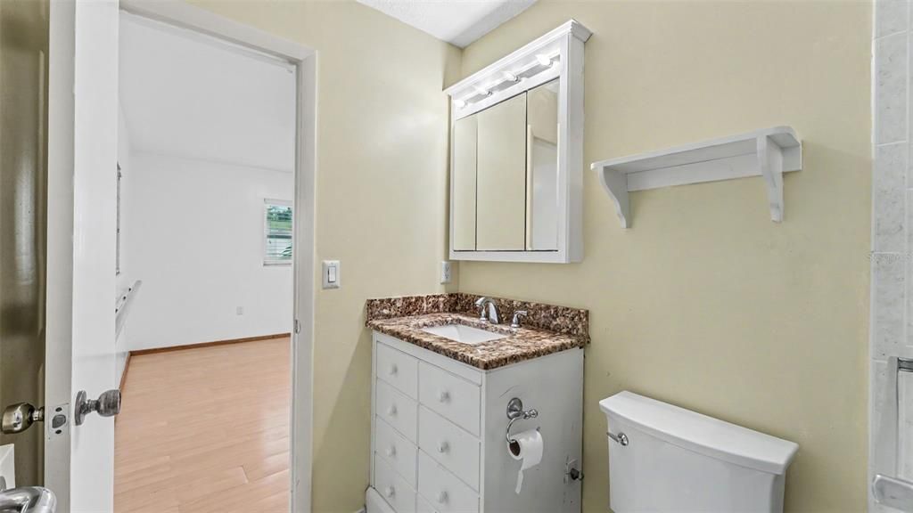 For Sale: $335,000 (3 beds, 2 baths, 1464 Square Feet)