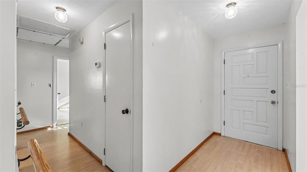 For Sale: $335,000 (3 beds, 2 baths, 1464 Square Feet)
