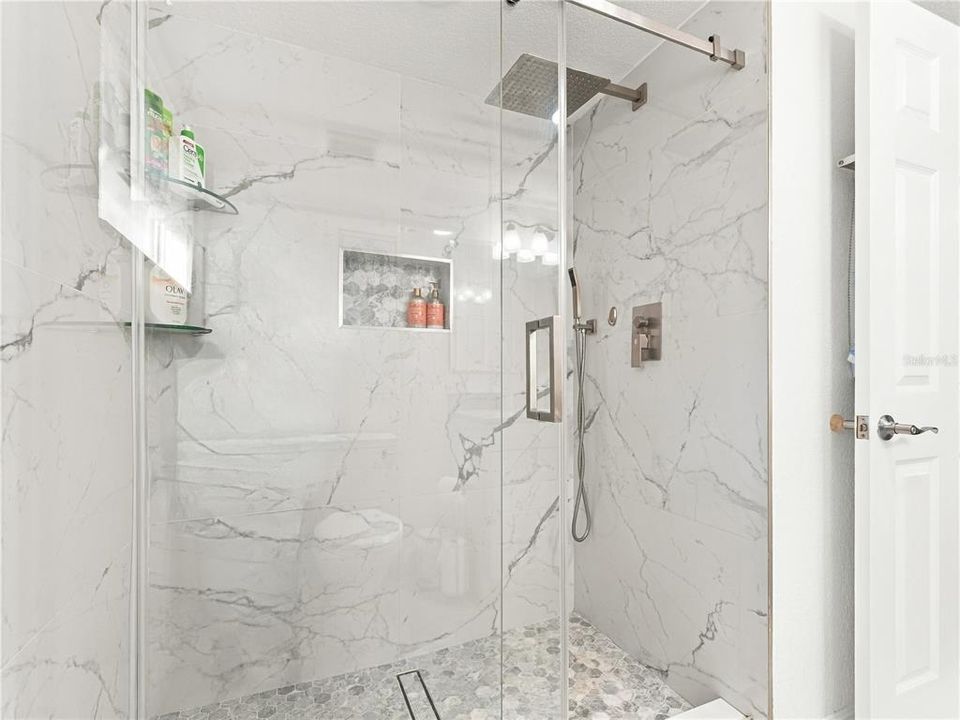 En Venta: $380,000 (3 camas, 1 baños, 1056 Pies cuadrados)