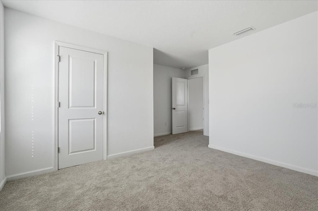 En Venta: $369,900 (5 camas, 3 baños, 2732 Pies cuadrados)
