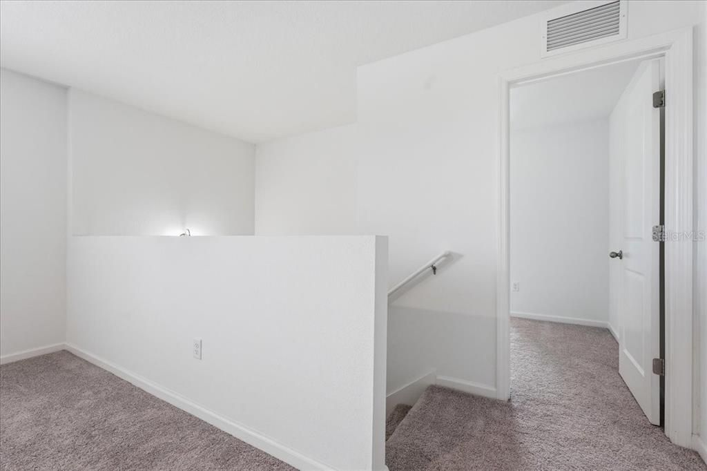En Venta: $369,900 (5 camas, 3 baños, 2732 Pies cuadrados)