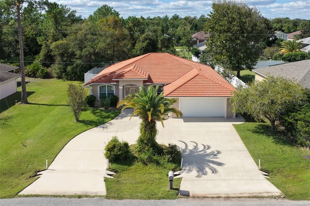 En Venta: $405,000 (3 camas, 2 baños, 2112 Pies cuadrados)