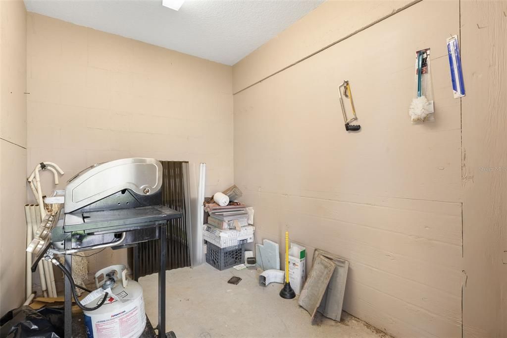 En Venta: $405,000 (3 camas, 2 baños, 2112 Pies cuadrados)