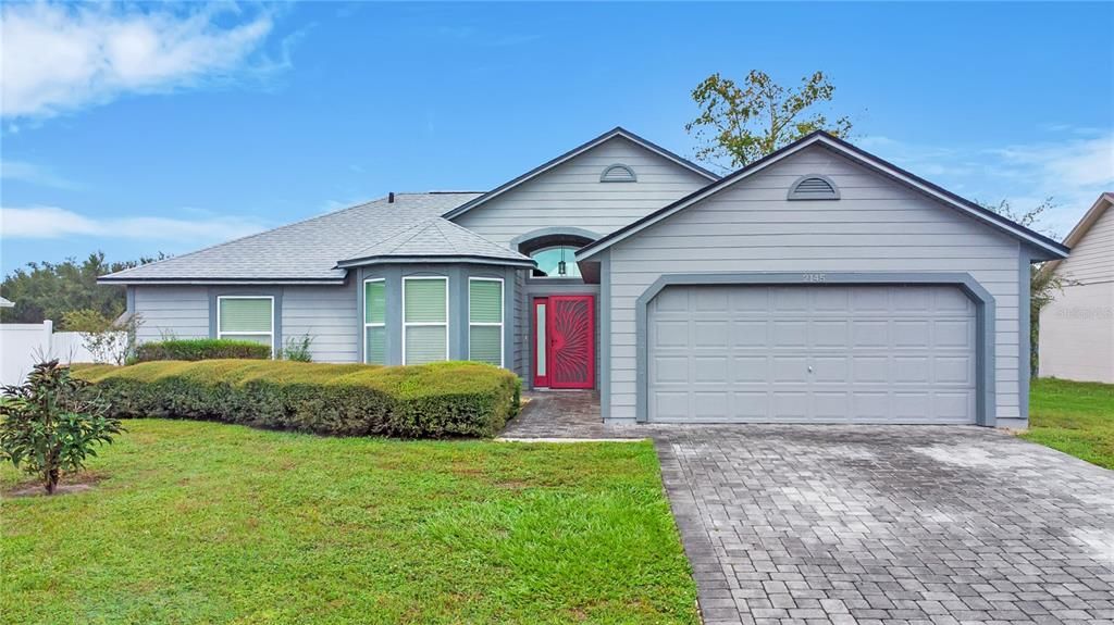 For Sale: $350,000 (3 beds, 2 baths, 1429 Square Feet)