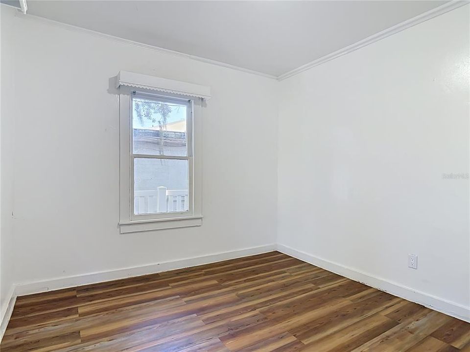 На продажу: $199,999 (3 спален, 1 ванн, 924 Квадратных фут)