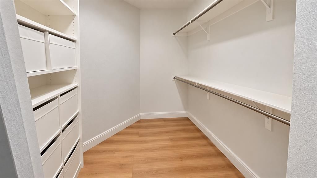 For Rent: $2,400 (2 beds, 2 baths, 1036 Square Feet)